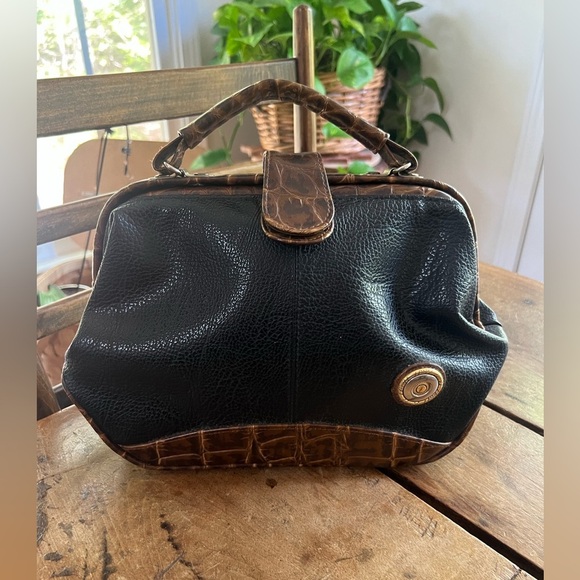 Faux Leather Vintage Black and Brown Handbag - Picture 1 of 4